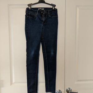Levis 710 skinny blue jeans